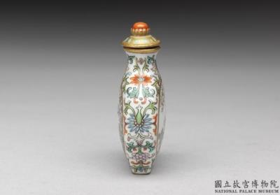 图片[2]-Porcelain-body famille-rose snuff bottle with a peonies-of-wealth design, Qianlong reign (1735-1796), Qing dynasty-China Archive